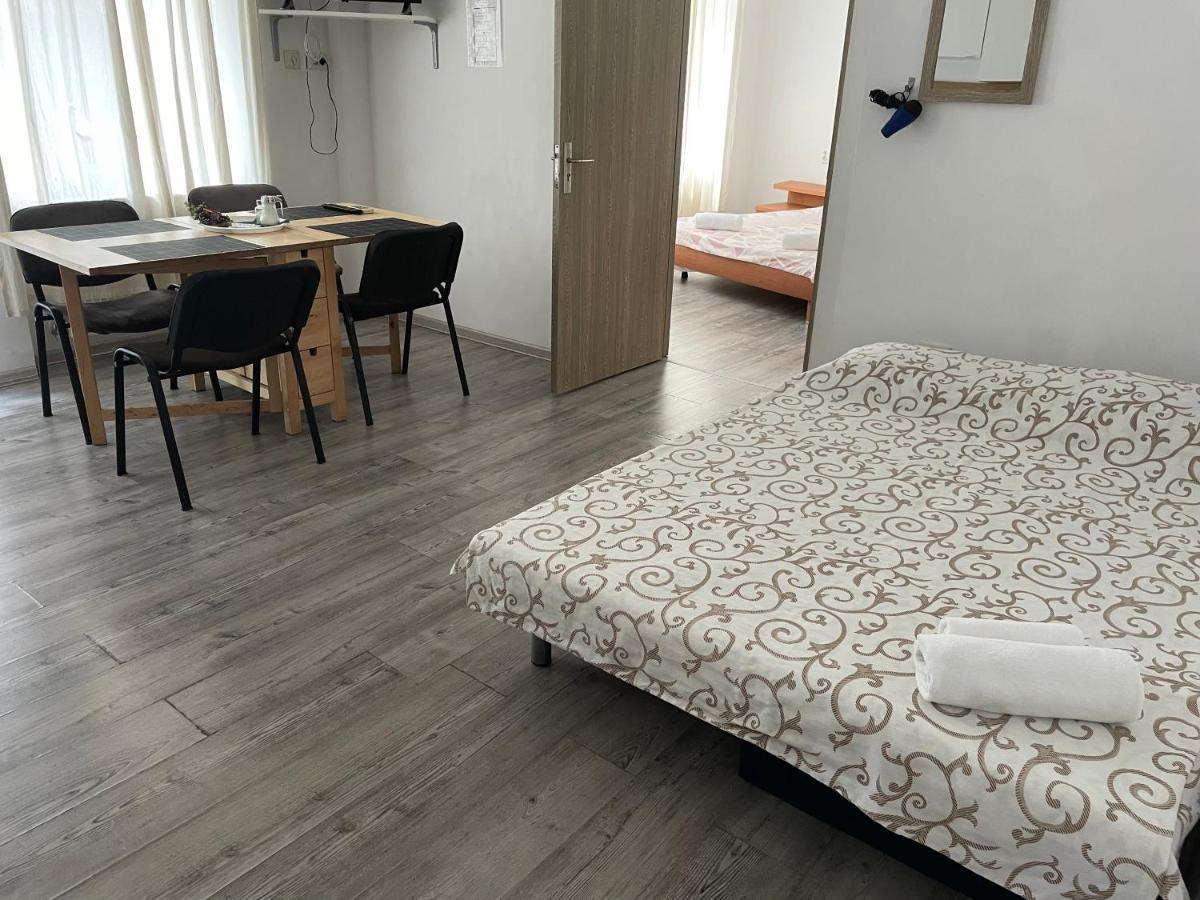 Studio Piata Amzei Nr.1 บูคาเรสต์ ภายนอก รูปภาพ